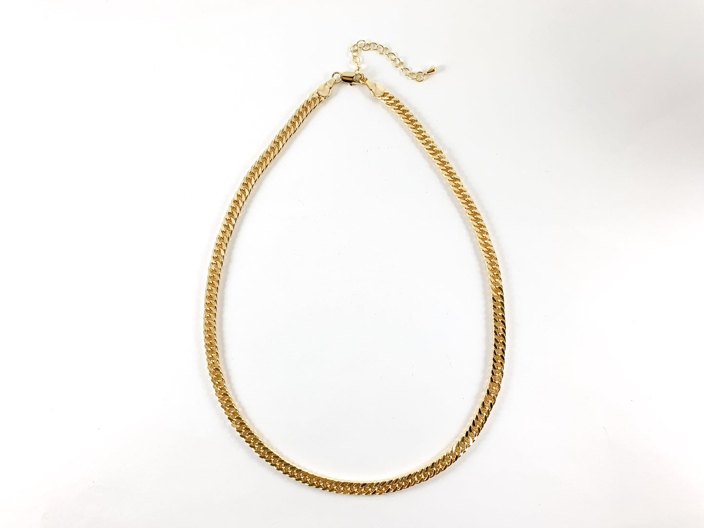 Delicado collar de gargantilla cubana simple de latón chapado en oro de 18 quilates, 5 piezas