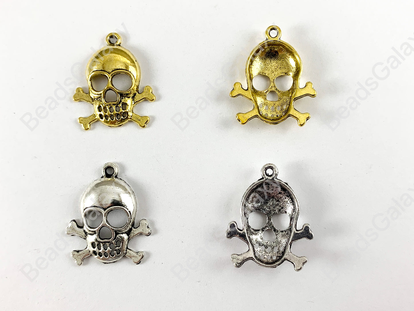 Halloween Pewter Antique Skull & Cross Bone Charms