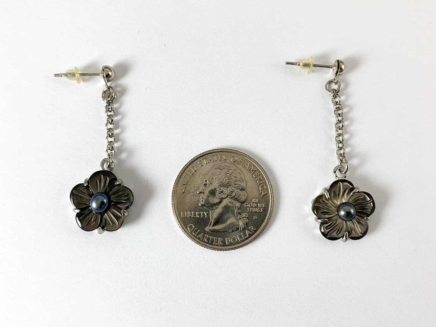 Flower Shell Pendant & Earrings with Freshwater Pearls