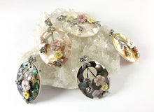 Load image into Gallery viewer, Abalone &amp; Colorful Shell Oval Pendant with Flowers
