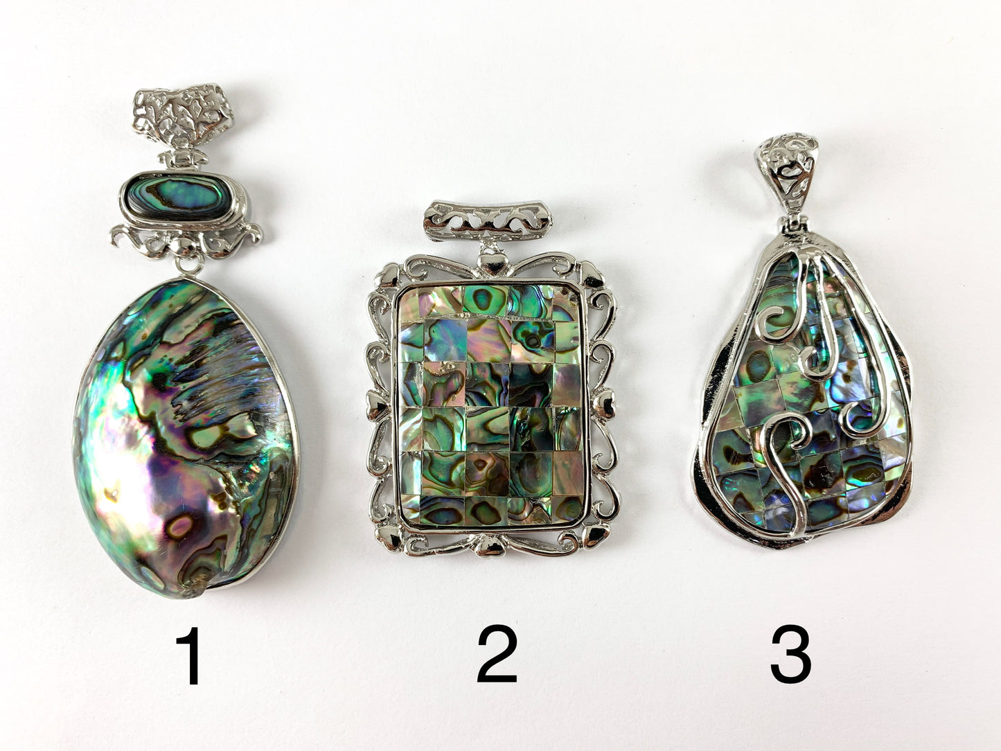 Colgante en forma de lágrima rectangular ovalada grande de abulón con joyería de playa de alambre de plata de filigrana