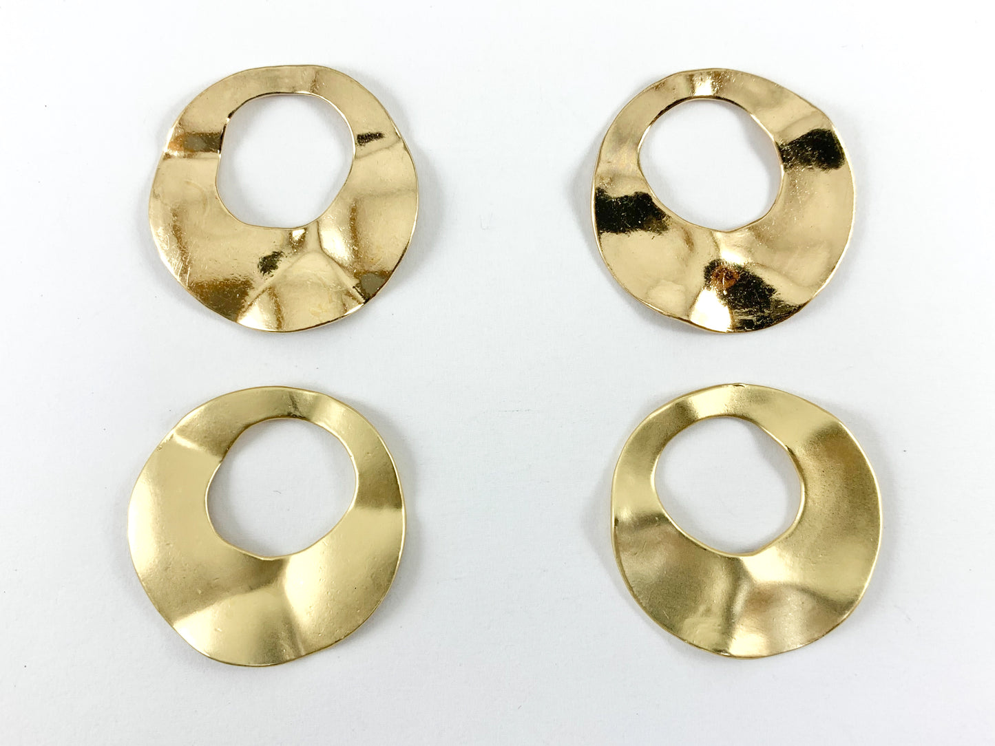 31x32mm Pewter Wavy Cut Out Circle Pendants Bulk Order in Matte Gold, Gold, Silver, Brass and Gunmetal