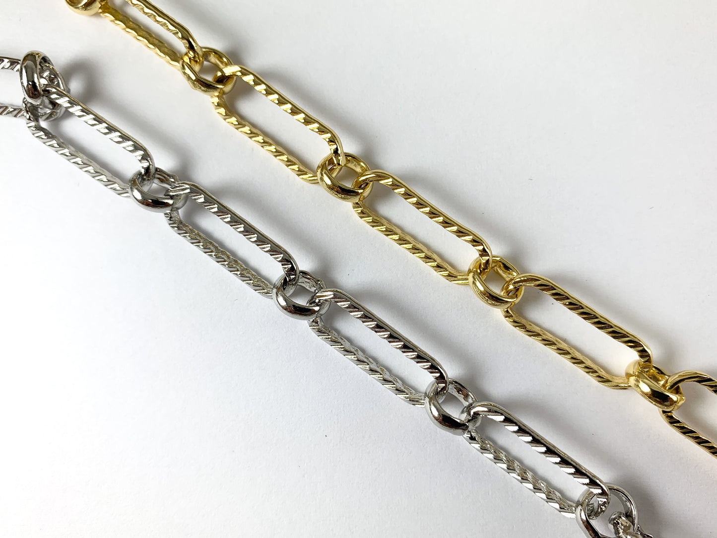 Real 18K Gold/ Platinum Plated Large Textured Paperclip Chain Hammered Oval Chain with Circle Link