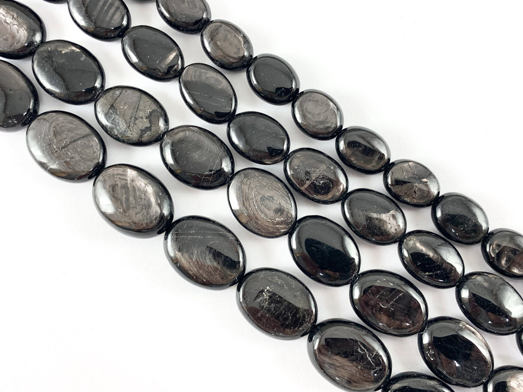 Natural Hypersthene Black Color Natural Stone in Oval Shape Around 15