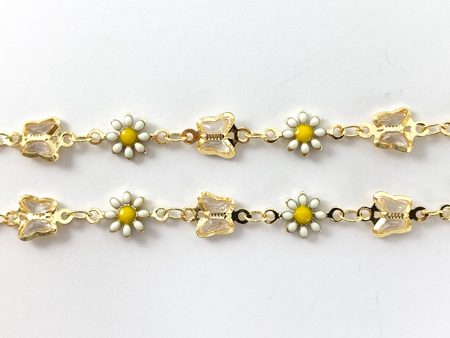 18K Gold Plated Enamel Plated Copper White Daisy Flower with Butterfly Chain 1 Spool