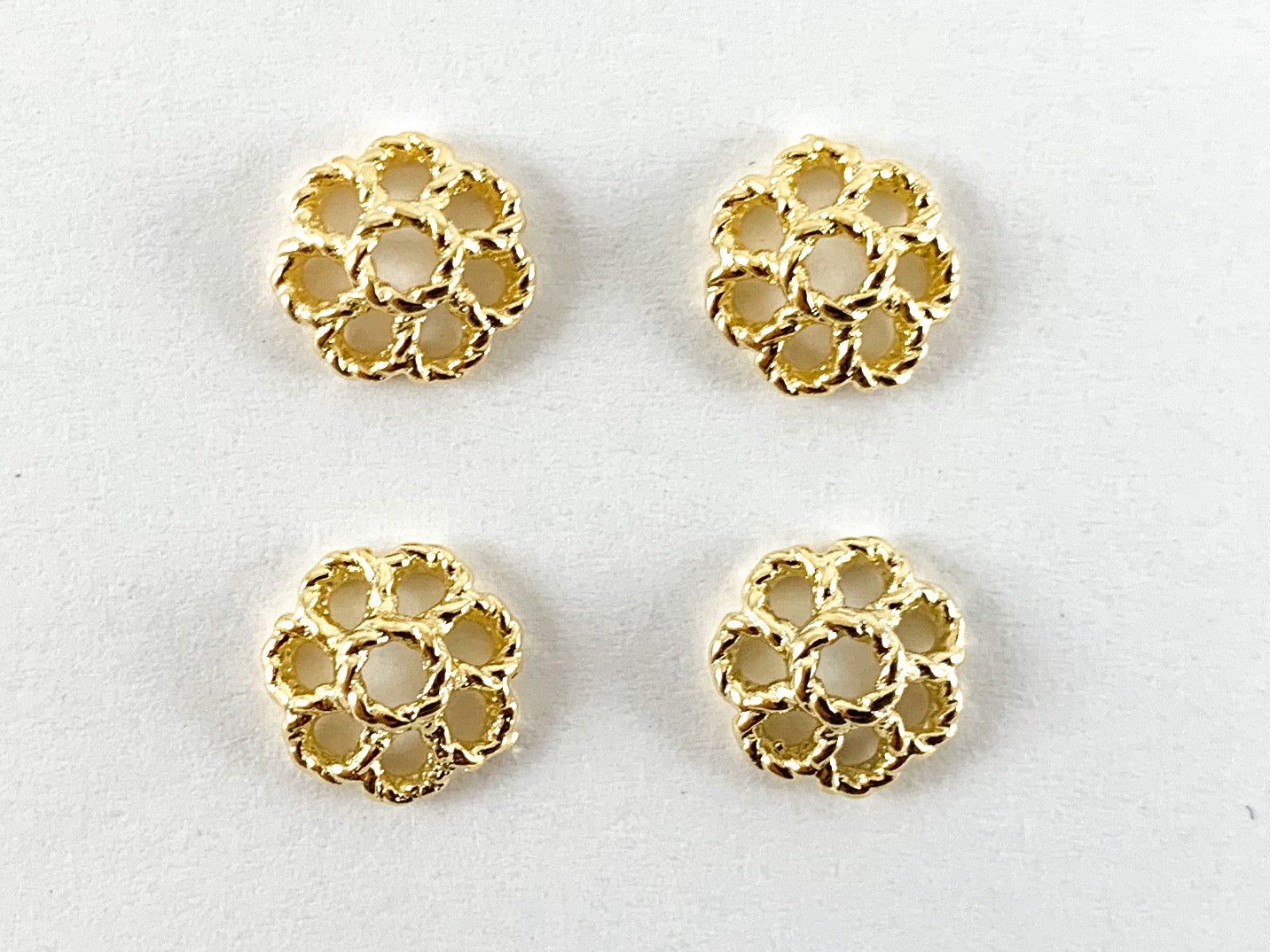Tapas de cuentas de flores chapadas en oro de 18 quilates, 8 mm, 50 unidades