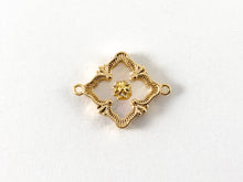 Load image into Gallery viewer, 18K Gold Plated Brass Mother of Pearl Clover Connector Charm Over Brass 6pcs
