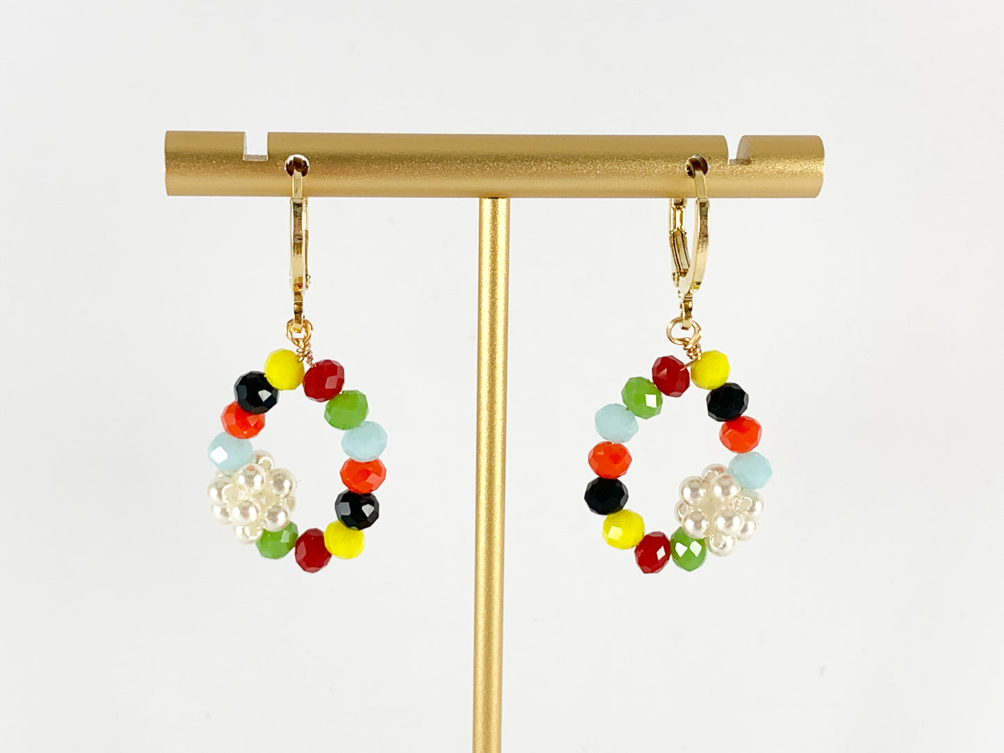 Lindos pendientes colgantes con forma de lágrima de cristal y múltiples perlas Huggies en oro de 18 quilates o chapado en plata sobre cobre, 3 pares
