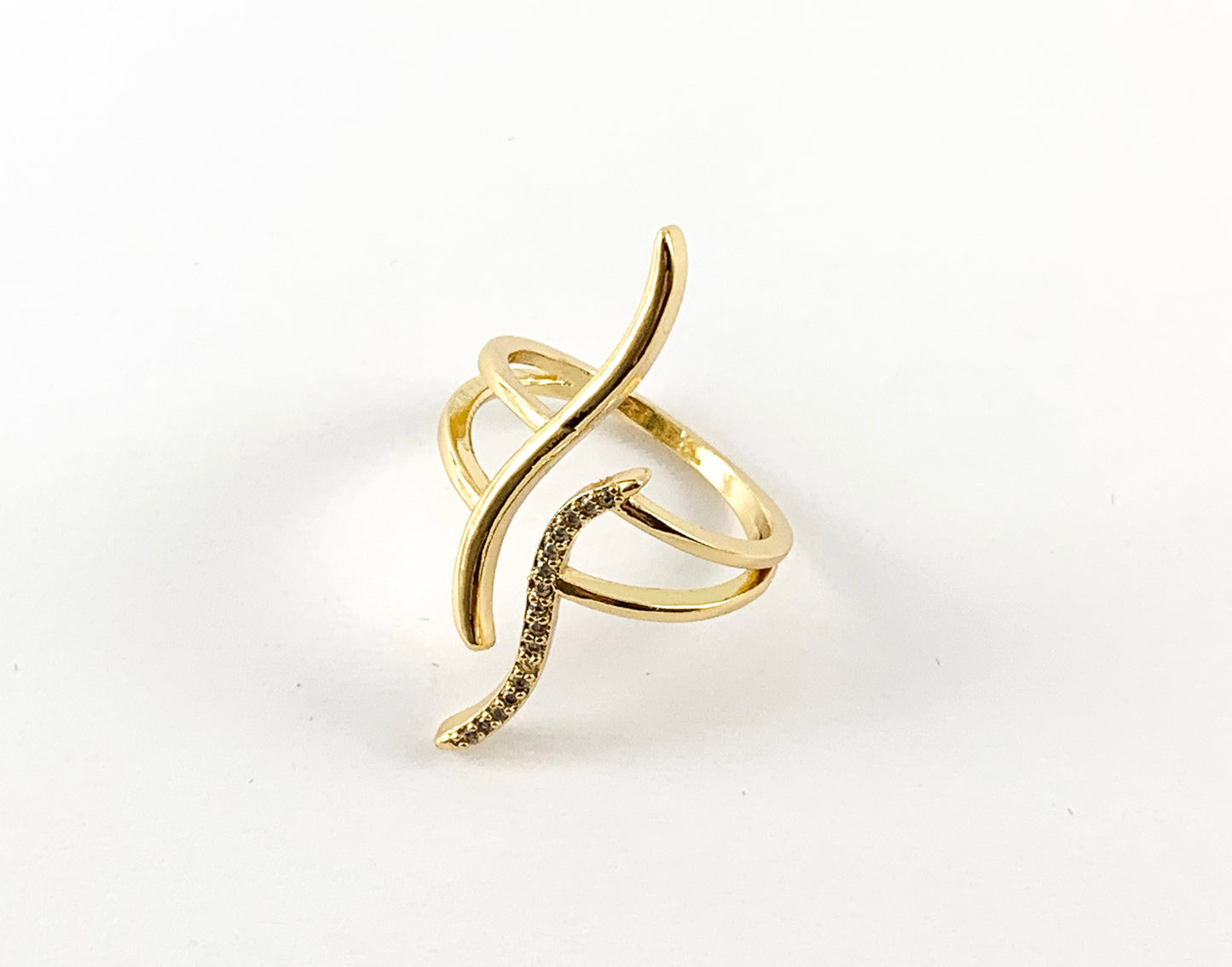 Anillo ajustable con frente abierto curvo y pavé de circonita cúbica de cobre chapado en oro real de 18 quilates, 4 piezas