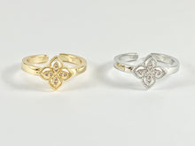 Load image into Gallery viewer, Four Leaf Clover Rings in CZ Pave Rhinestones 18K Gold or Silver plated over Copper 4 pcs
