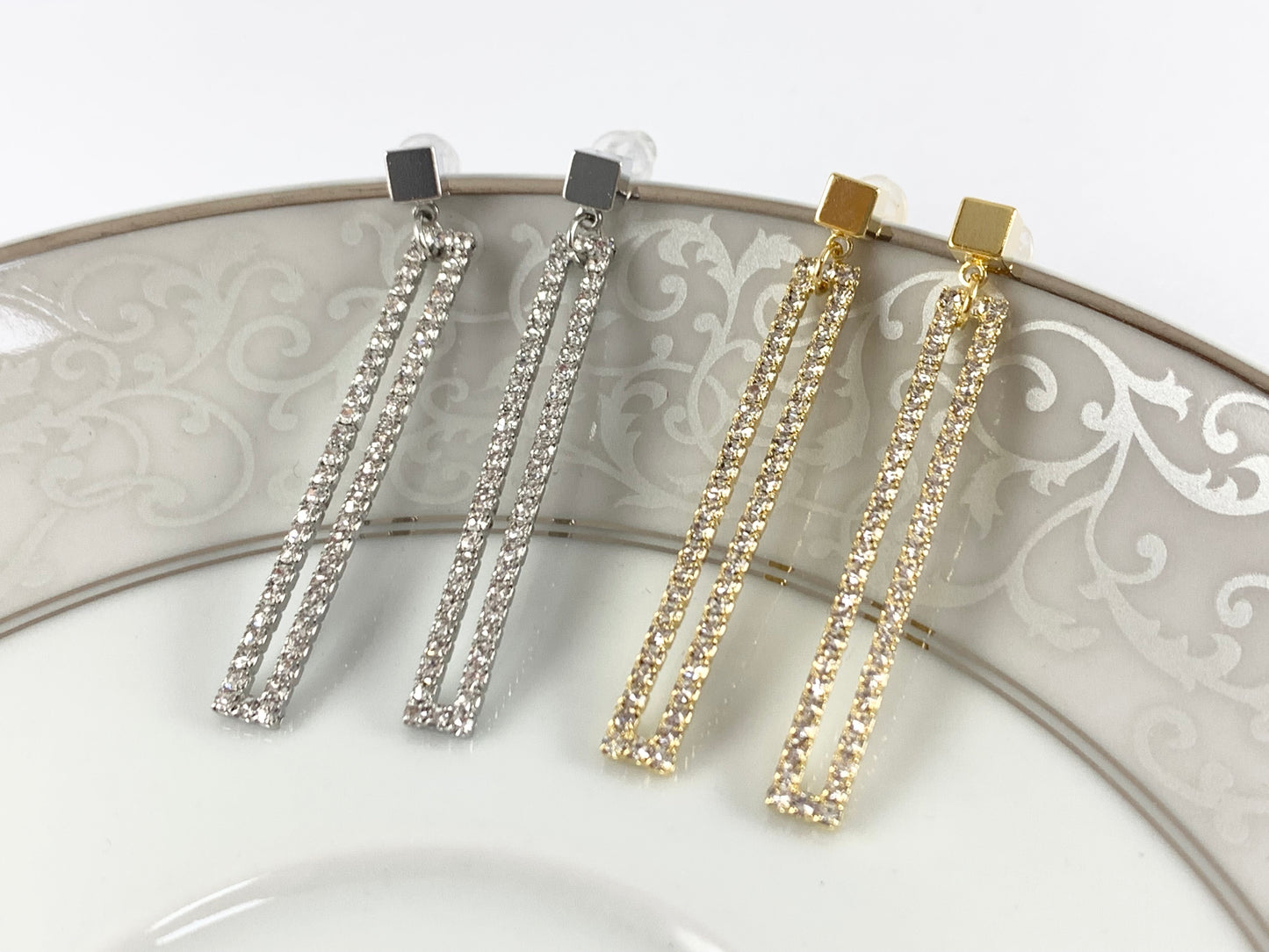 Deslumbrantes aretes rectangulares largos con pavé de circonita cúbica en baño de oro o plata de 18 quilates sobre cobre, 3 pares