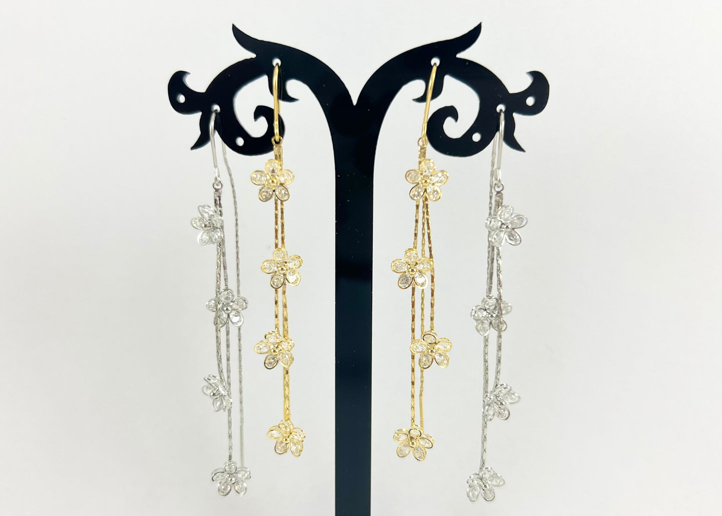 Pendientes colgantes con enhebrador floral de margarita con circonita cúbica de oro o plata en chapado en oro de 18 quilates sobre cobre 2 pares