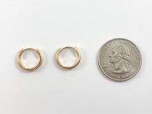 Cargar imagen en el visor de la galería, Huggies con pavé de circonita dorada, aretes lisos circulares chapados en oro real o plata de 18 quilates, 5 pares
