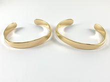 Cargar imagen en el visor de la galería, Brazalete ajustable minimalista simple de cobre chapado en oro real de 18 quilates, 2 piezas
