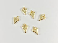 Load image into Gallery viewer, Cute Gold Heart Charms Pendants in 18K Gold plated Copper 10pcs
