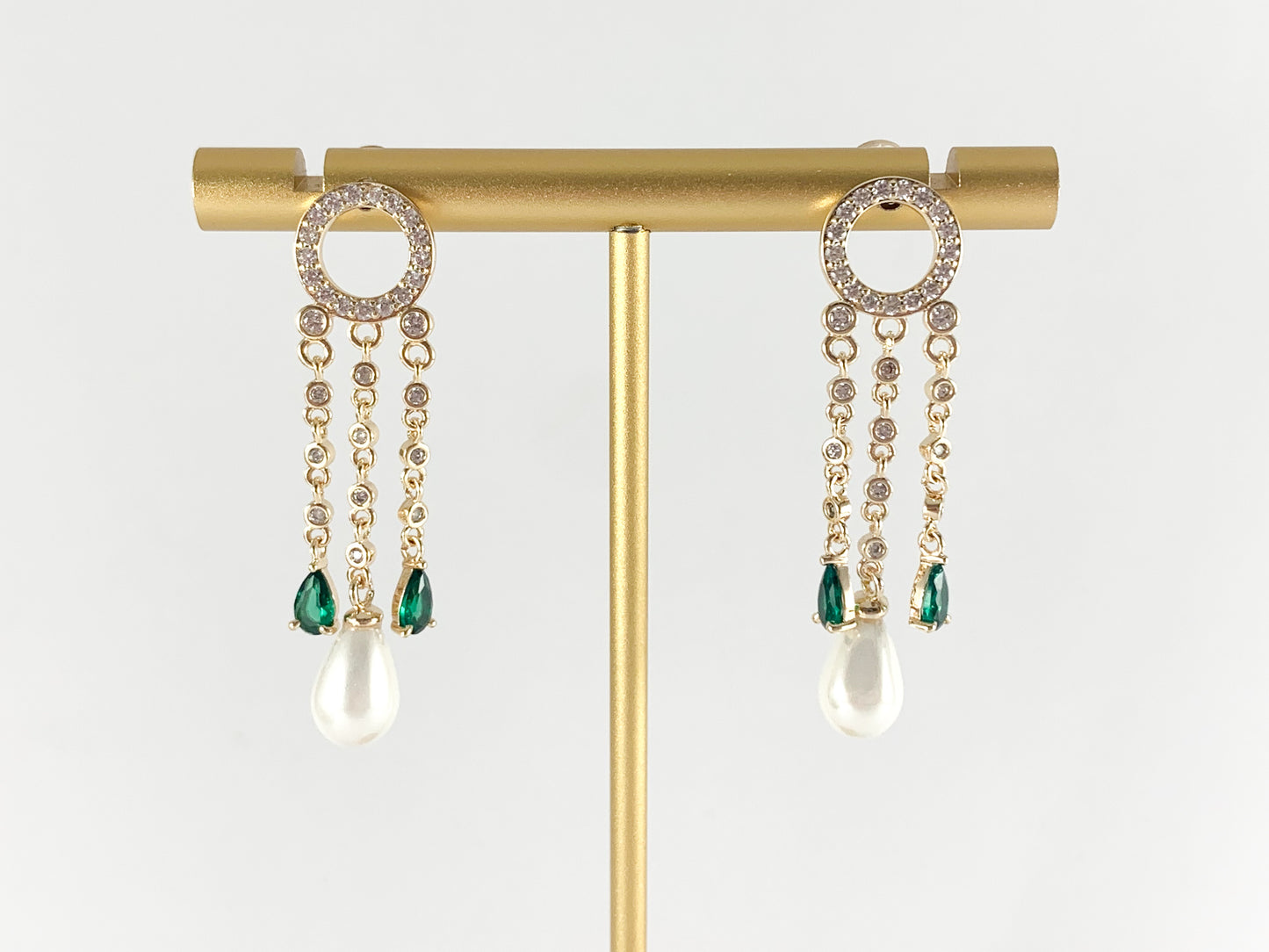 Pendientes colgantes de perlas Pendientes de borla esmeralda CZ verde circular en oro real de 18 quilates o pendiente de borla colgante plateado sobre cobre 1 par