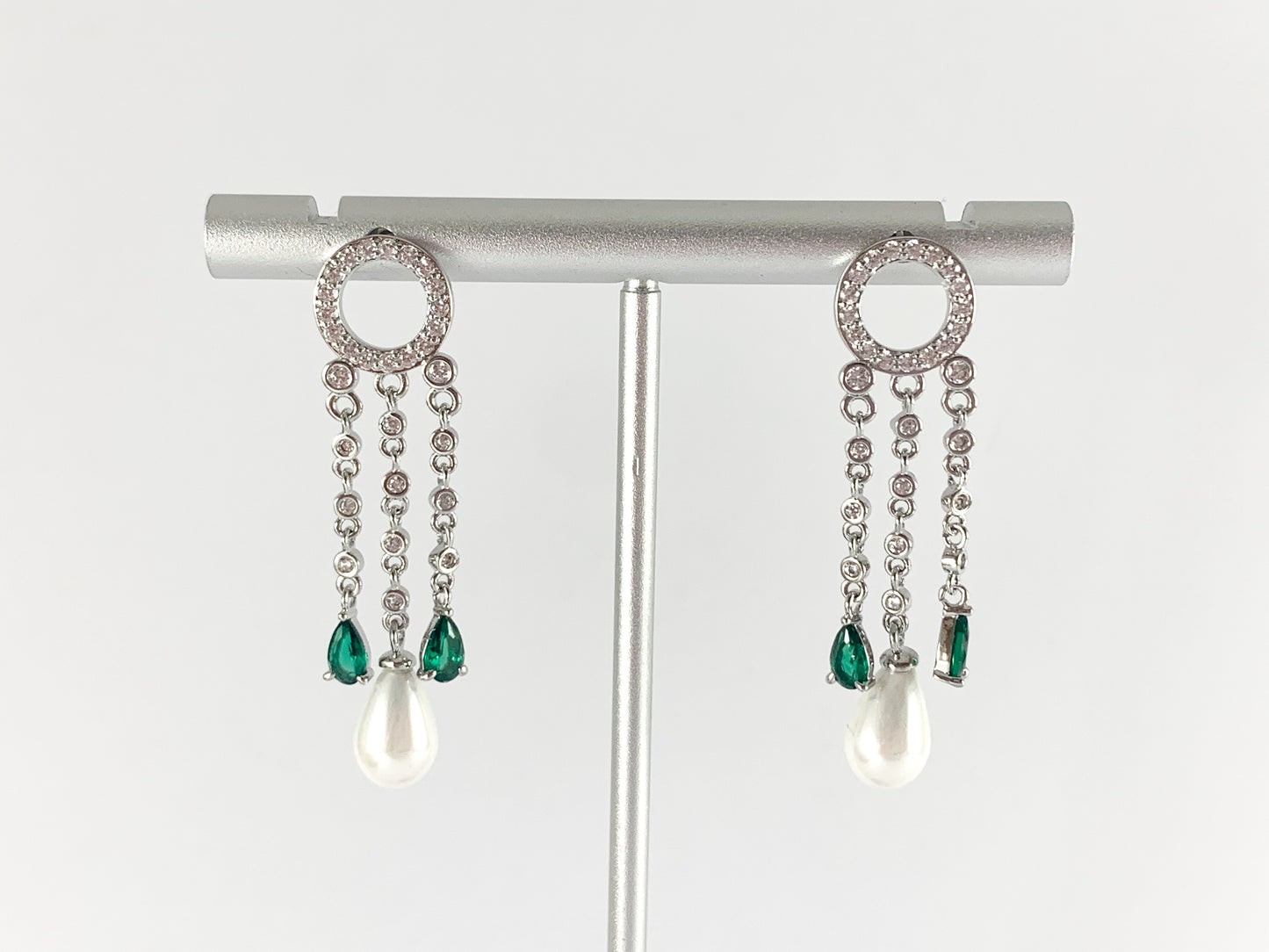 Pendientes colgantes de perlas Pendientes de borla esmeralda CZ verde circular en oro real de 18 quilates o pendiente de borla colgante plateado sobre cobre 1 par