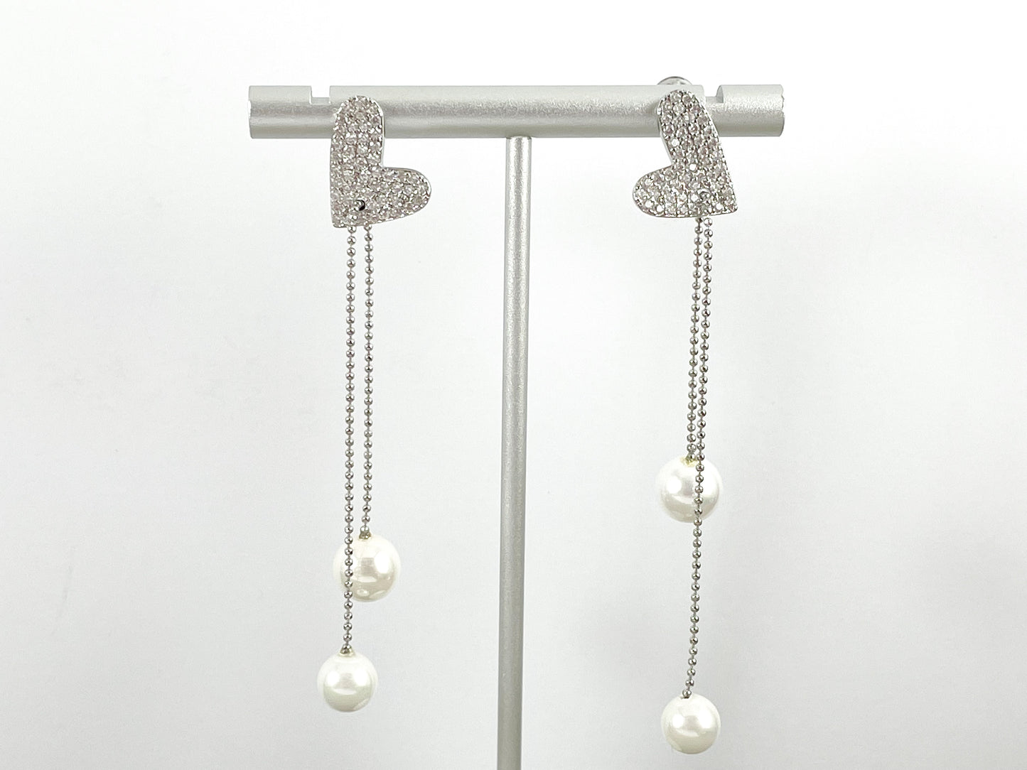 Pendientes de borla con flecos de corazón delicados y delicados con circonita cúbica chapada en oro de 18 quilates sobre cobre, 1 par