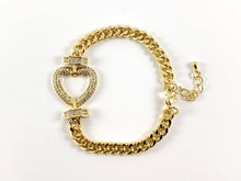 Cargar imagen en el visor de la galería, Chapado en oro de 18 quilates/Chapado en platino CZ Pave Heart Pulsera de eslabones cubanos con extensor 1 pieza
