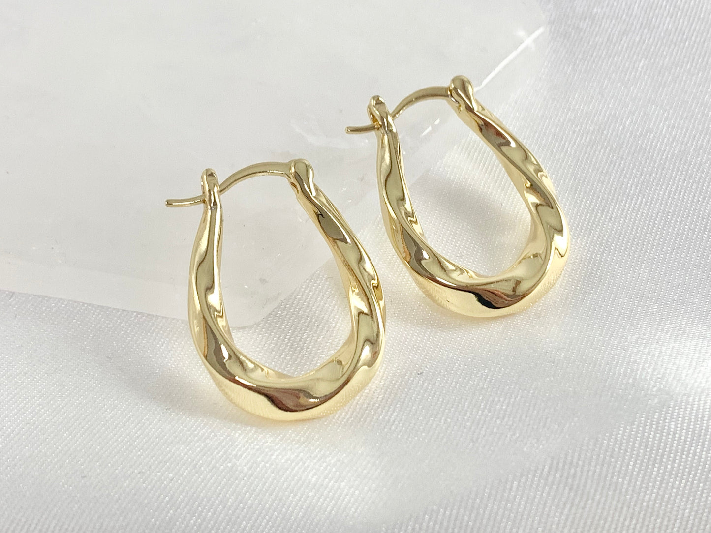 Pendiente de aro en forma de lágrima con cuerda retorcida simple en oro real de 18 quilates/chapado en plata sobre cobre, 3 pares