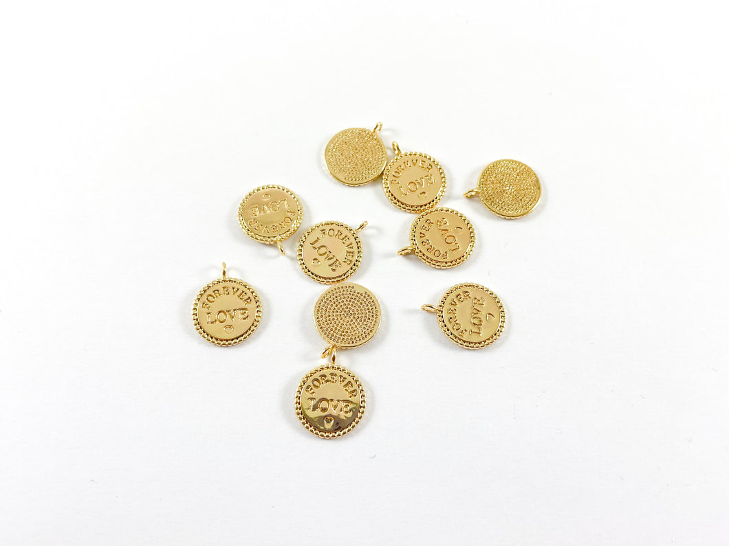 Dijes pequeños de moneda Forever Love chapados en oro de 18 quilates sobre latón, 10 piezas