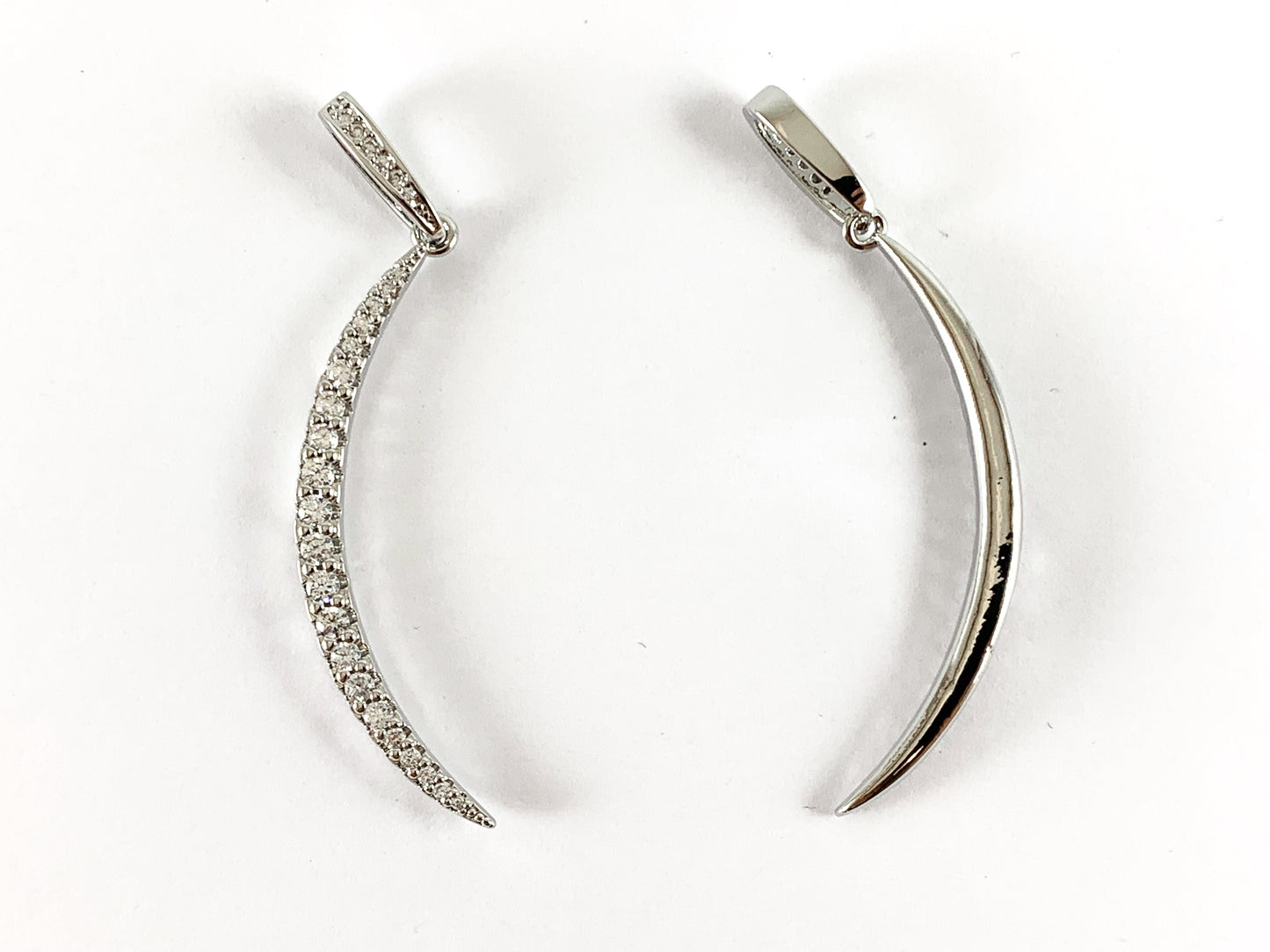 Real Gold/Platinum 18K Plated Micro CZ Curve Crescent Moon Pendant Over Brass 5pcs