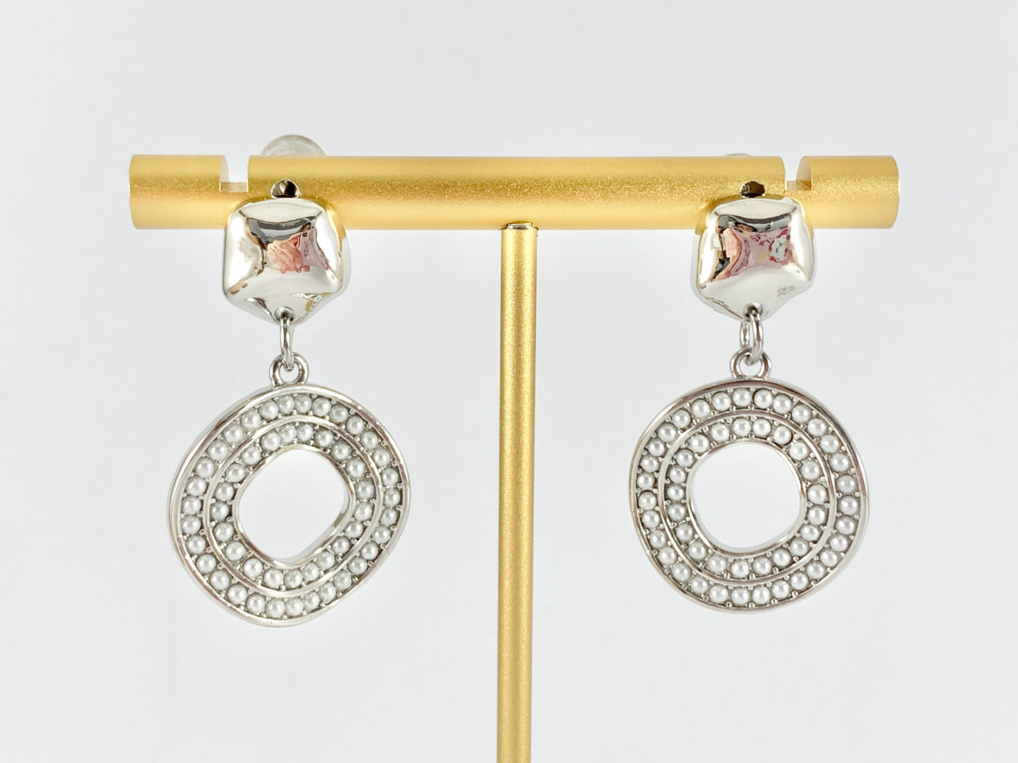 Elegantes Pendientes Colgantes de Círculo de Perlas en Oro de 18 Quilates o Cobre bañado en Plata 2 pares