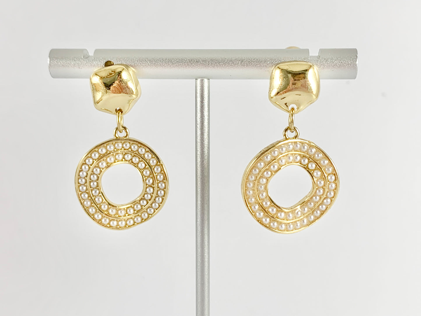 Elegantes Pendientes Colgantes de Círculo de Perlas en Oro de 18 Quilates o Cobre bañado en Plata 2 pares