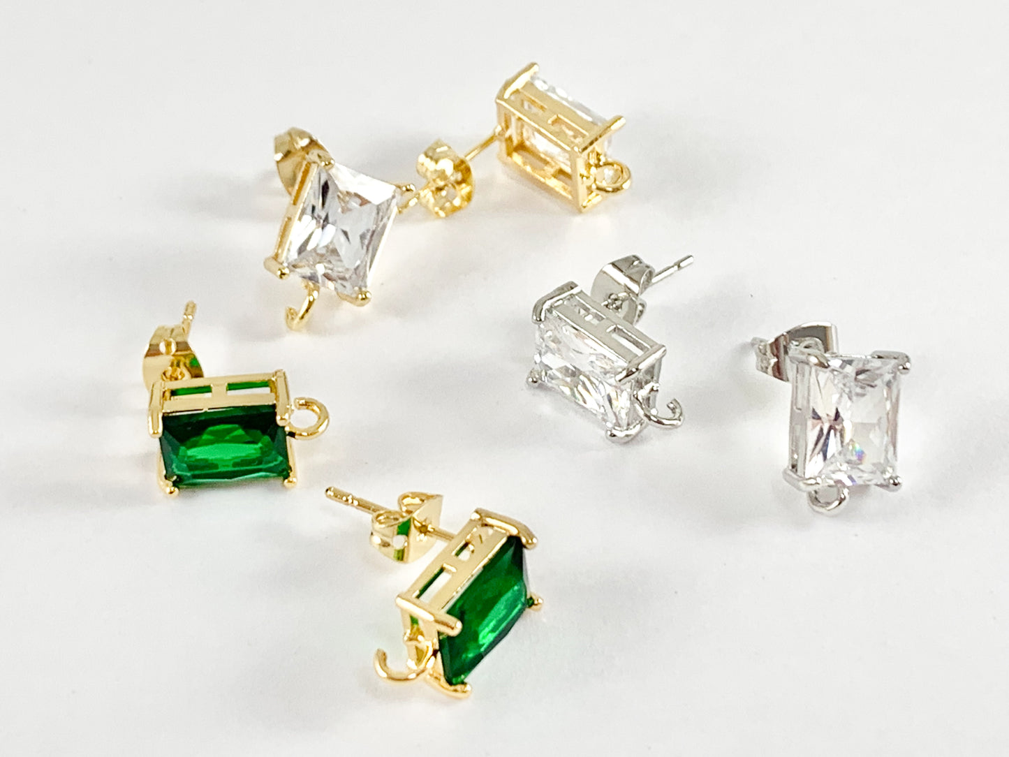 Componente del perno prisionero del pendiente del rectángulo del pavé chapado en oro real de 18 quilates sobre 5 pares de cobre