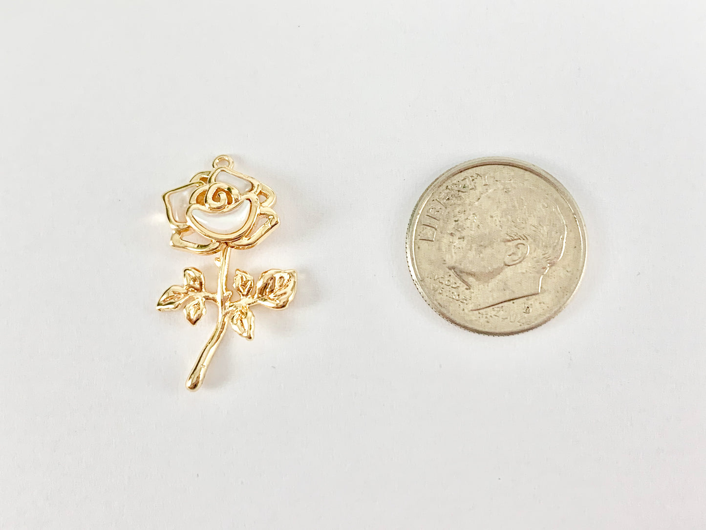 Delicate Gold Rose White Shell Dangle Pendants Charms in 18K Gold plated Copper 6pcs