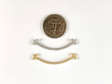 Cargar imagen en el visor de la galería, Conector de cara sonriente pavimentada con micro circonita cúbica de 18 quilates chapado en oro real sobre latón, 6 piezas
