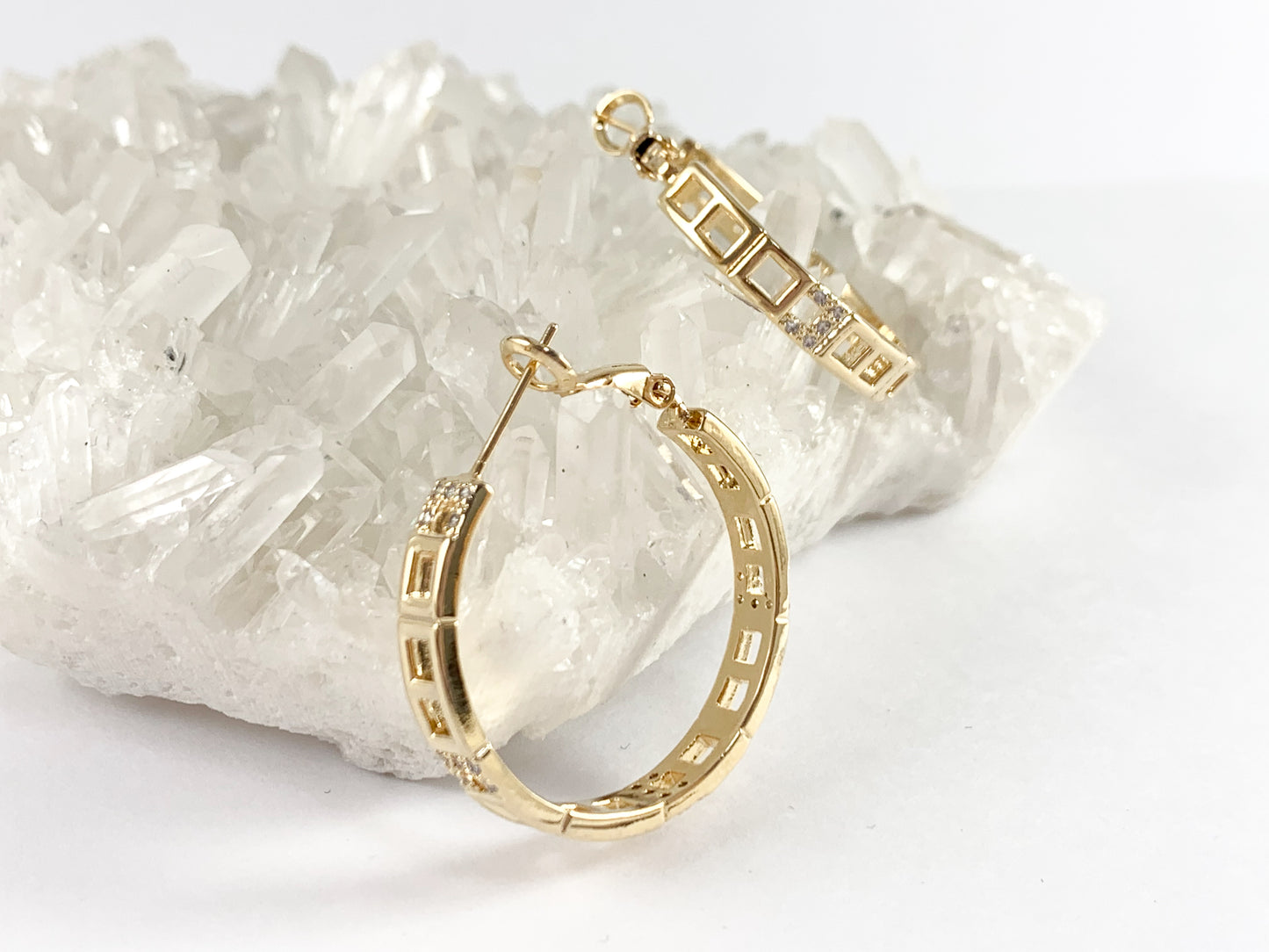 Pendientes de aro con pavé de circonita cúbica y eslabones cuadrados en cobre chapado en oro o plata de 18 k, 2 pares
