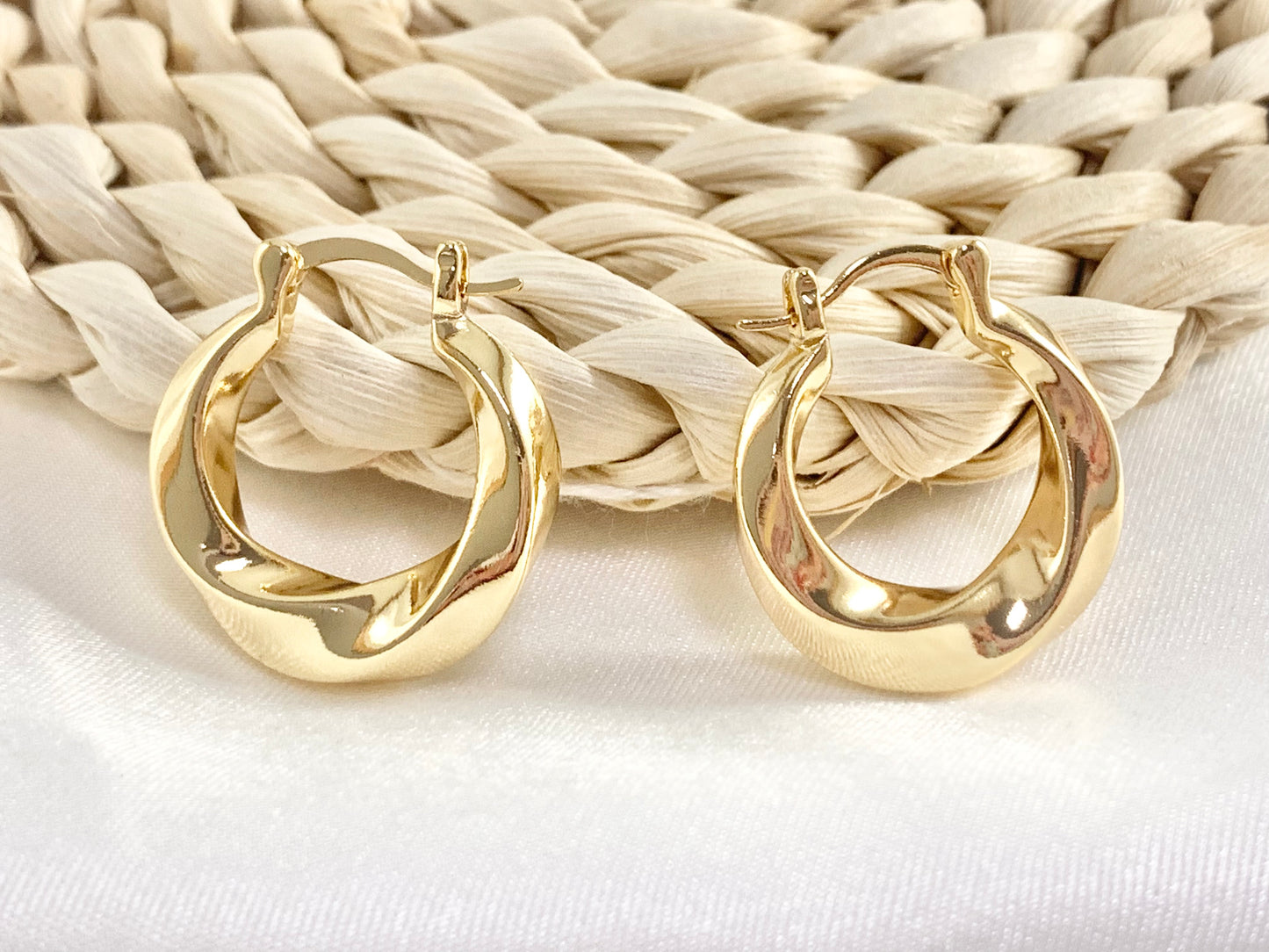 Pendiente de aro de círculo grueso con cuerda trenzada simple en oro real de 18 quilates chapado sobre cobre, 3 pares